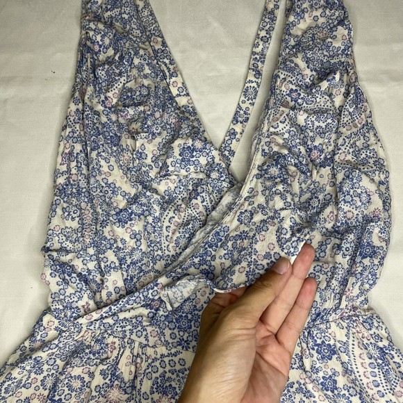 Free People Delfonic Flirty Paisley Romper Size 4 Blue Cross Back Straps Lined - Picture 4 of 12